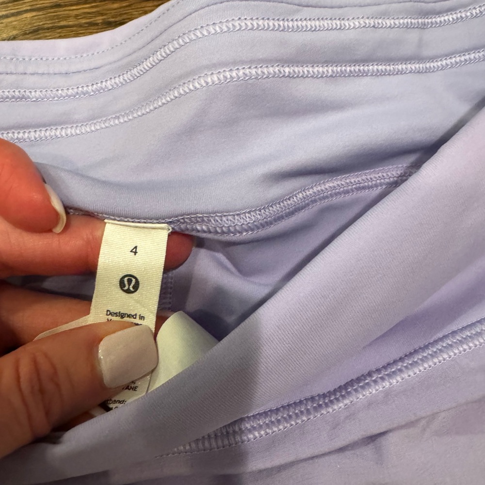 Lululemon skort, size 4. Worn once. - Picture 3 of 3